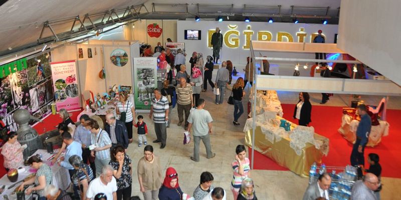 BAŞKENTTE EĞİRDİR RÜZGÂRI ESTİ