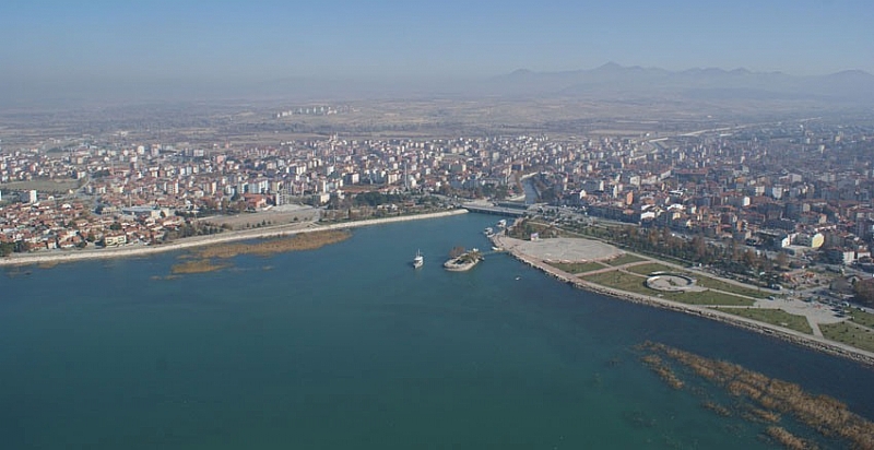 Türkiye'nin En Büyük Tatlı Su Gölü Beyşehir  Beklenen Eski Günlerine Kavuştu...