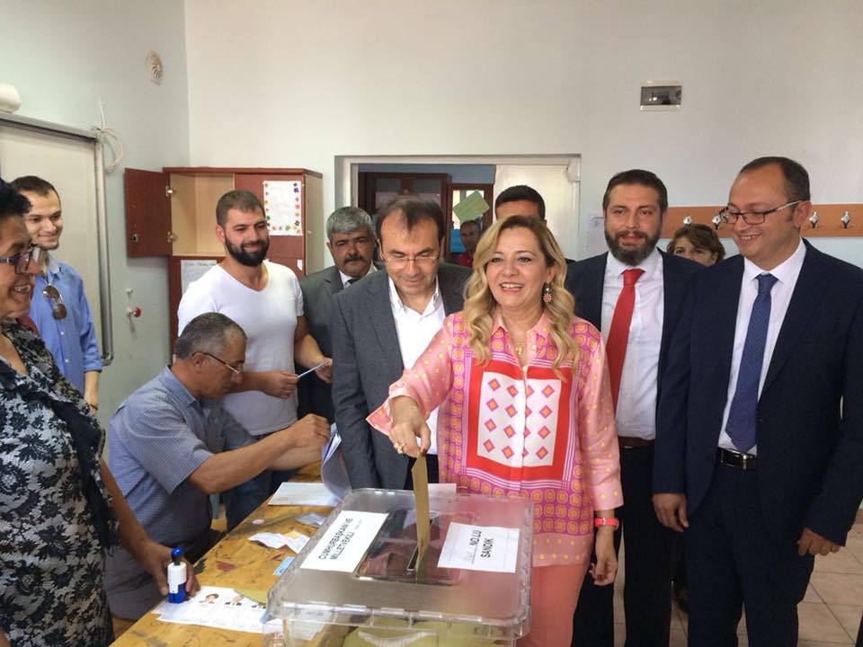 AYLİN CESUR, OYUNU EĞİRDİR’DE KULLANDI...