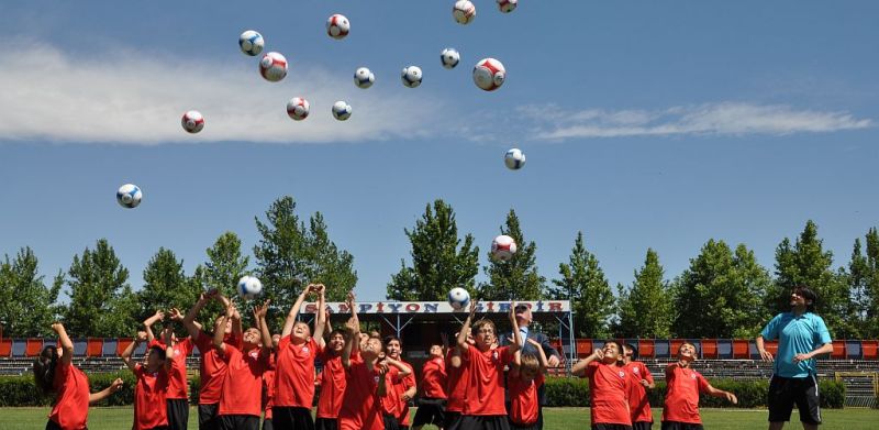 YAZ FUTBOL OKULU BAŞLADI