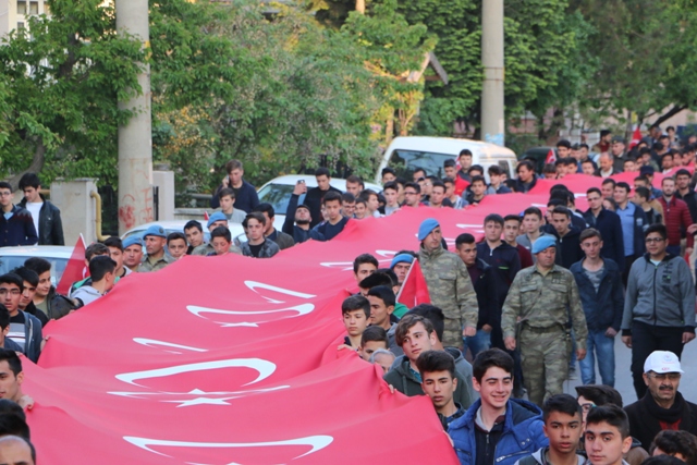 VALİ GÜNAYDIN: “57. ALAY’IN KAHRAMANLIĞI GENÇLERE İLHAM KAYNAĞI OLUYOR”