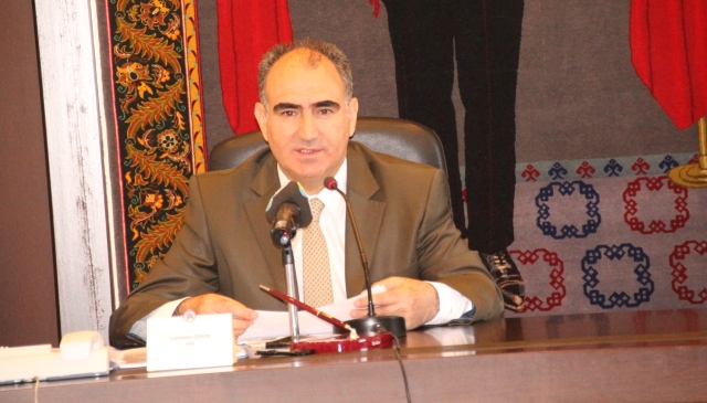 Vali Özkan: 