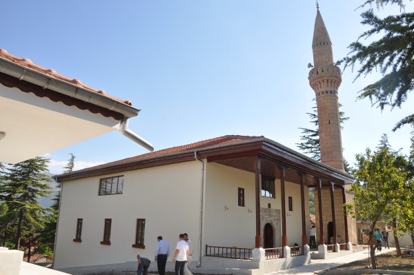 YILANLIOĞLU CAMİİ RESTORE EDİLİYOR