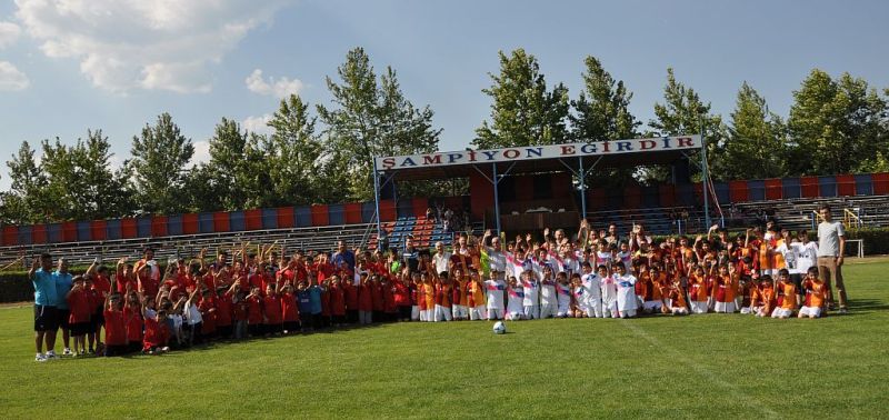 Eğirdir'in Gençleri Göz Kamaştırdı