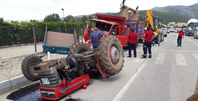 Trafik Kazasında 3 Yaralı