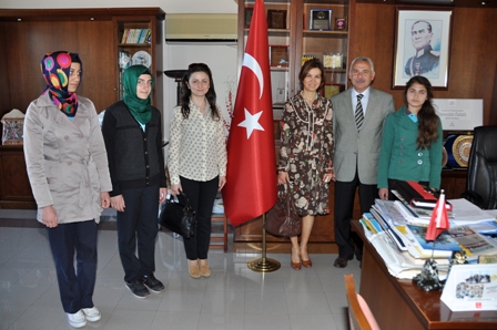 KIZ MESLEK LİSESİ'NDEN ÖZMERAL'E TEŞEKKÜR