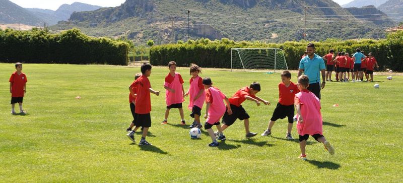 SPOR YAPAN ÇOCUK KENDİNE GÜVENİR