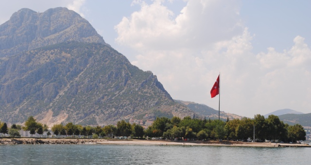 Canada'daki Türk Bayrağı Yenilendi