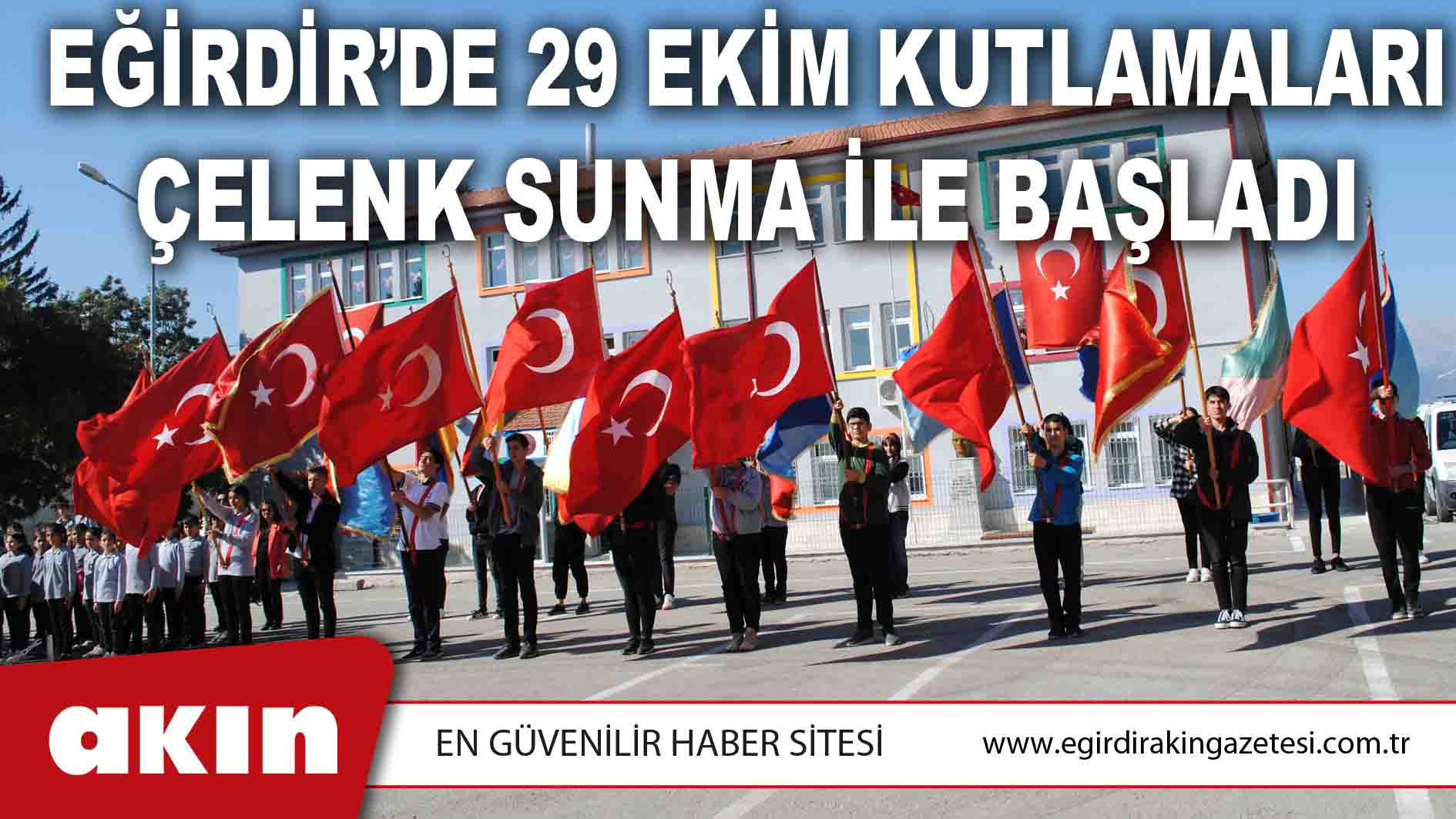 EĞİRDİR’DE 29 EKİM KUTLAMALARI ÇELENK SUNMA İLE BAŞLADI