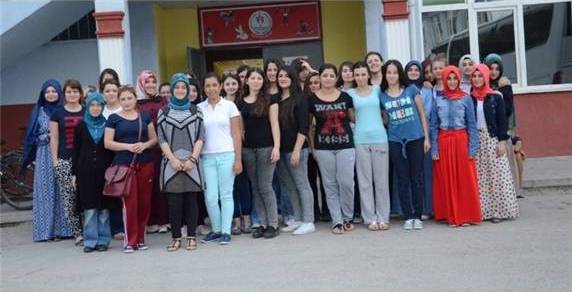 Düzce'li Gençler Isparta'da...