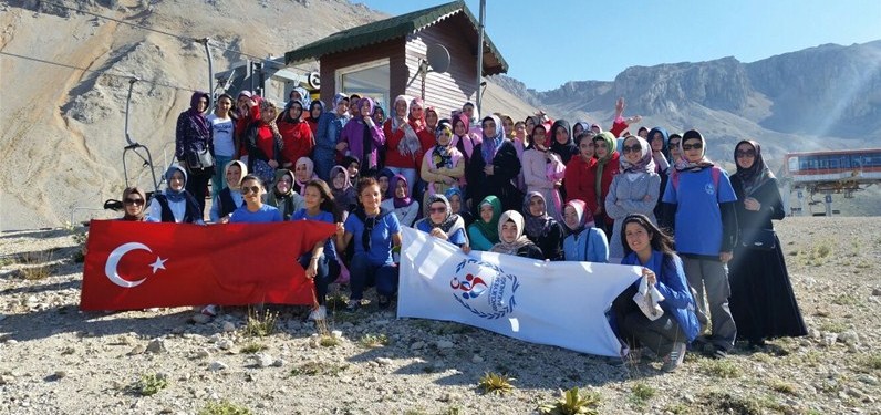 eğirdir haber,akın gazetesi,egirdir haberler,son dakika,DAVRAZ ZİRVE KAMPINDA 3. VE 4. KAMPINA 250 BAYAN KATILDI