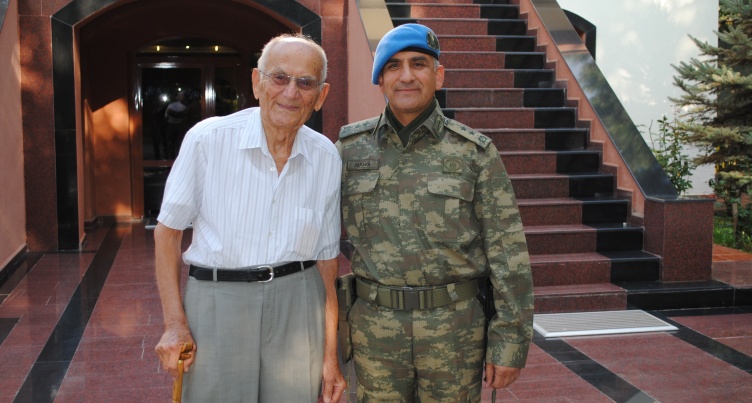 94 YAŞINDAKİ KADRİ GARAN, PAŞAMIZI ZİYARET ETİ...