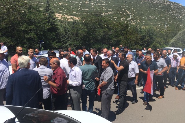 Milletvekili Recep Özel Isparta'da coşkuyla karşılandı