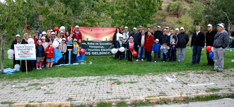BALON- UÇURTMA ŞENLİĞİ DÜZENLENDİ