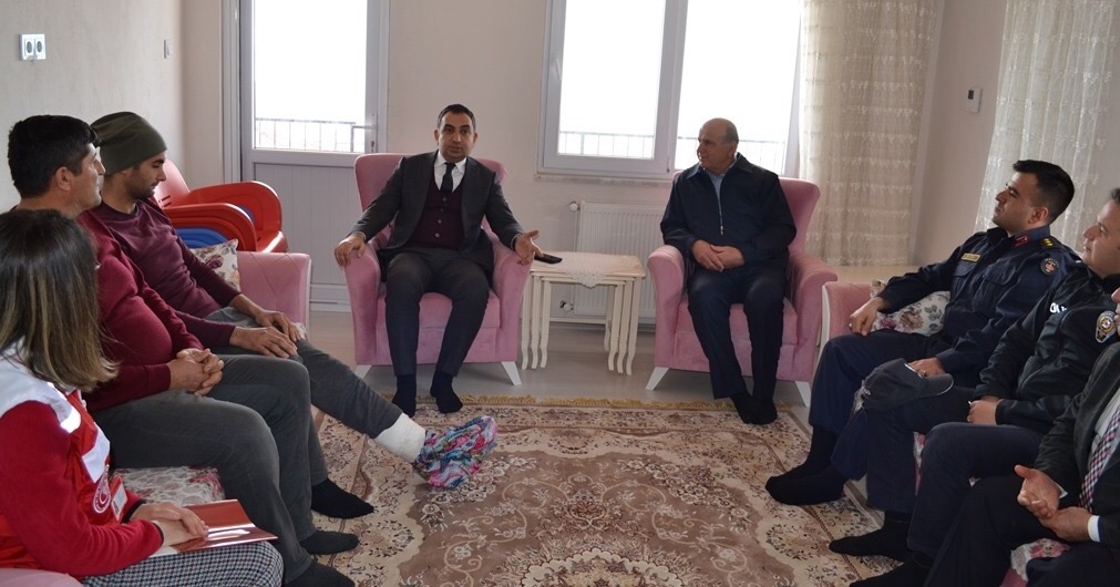 Kaymakam Adem ÇELİK Kahramanımızı Evinde Ziyaret Etti
