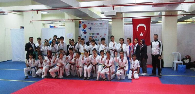 YILDIZLAR TAEKWONDO İL ŞAMPİYONASI'NA EĞİRDİR DAMGASI