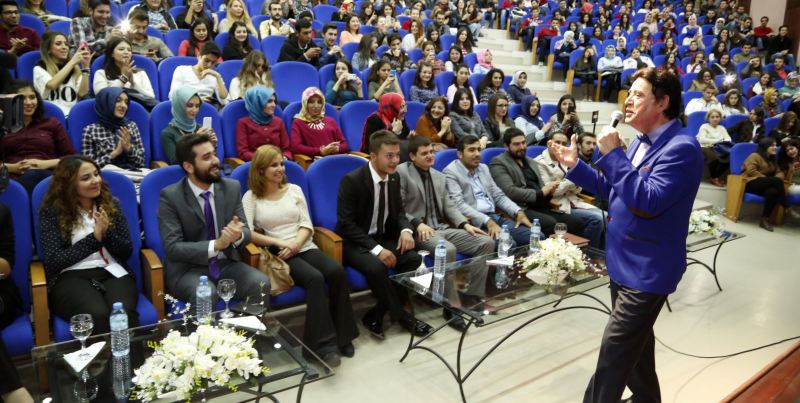 Sanatçı Erol Büyükburç SDÜ'de Öğrencilerle Buluştu