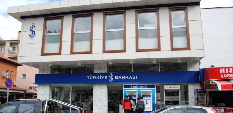 İş Bankası Yeni Yerinde Hizmete Devam Ediyor...