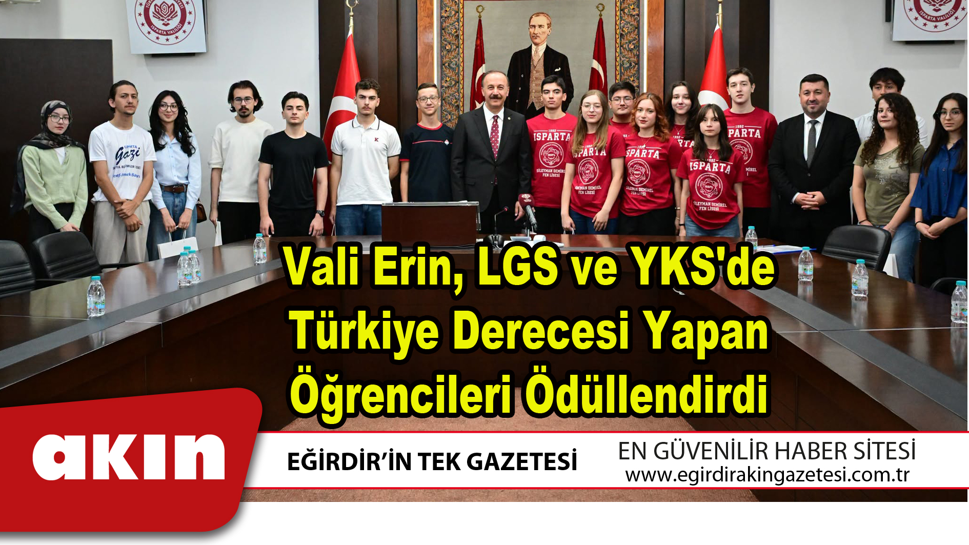 Vali Erin LGS ve YKS'de Türkiye Derecesi Yapan Öğrencileri Ödüllendirdi