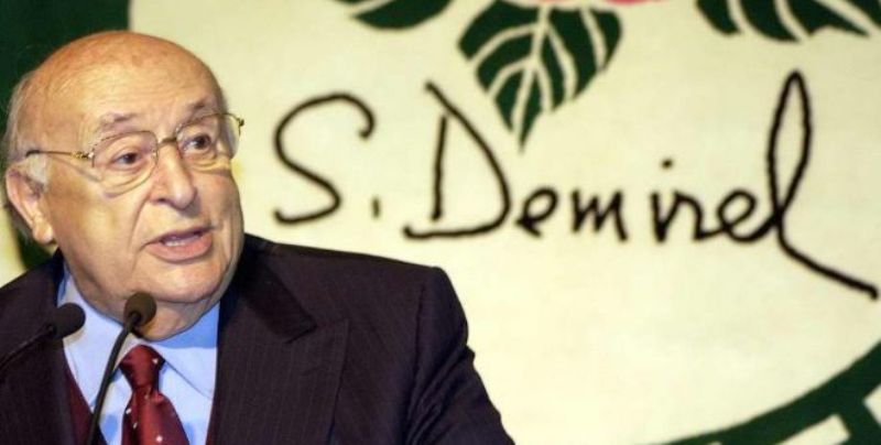 9. Cumhurbaşkanı Süleyman Demirel Hastanede