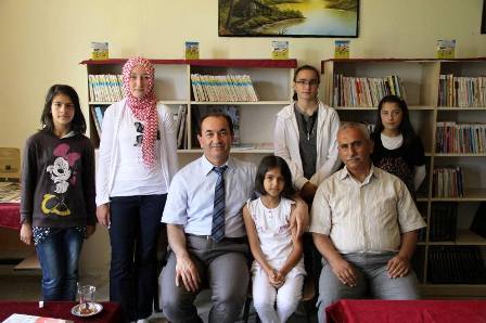 BİR KİTAP TİRYAKİSİ KÜBRA KAYA