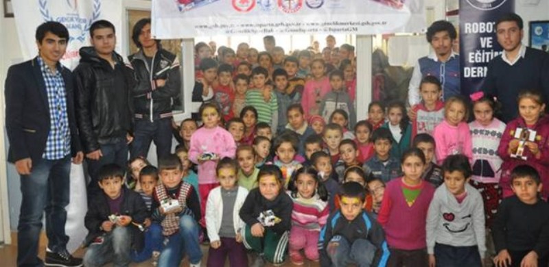 Yakaavşar Köyü'nde Öğrenciler Teknolojiyle Buluştu