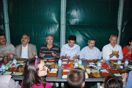 EĞİRDİR'DE İFTAR ÇADIRI 5. YILINDA DA HİZMET VERECEK