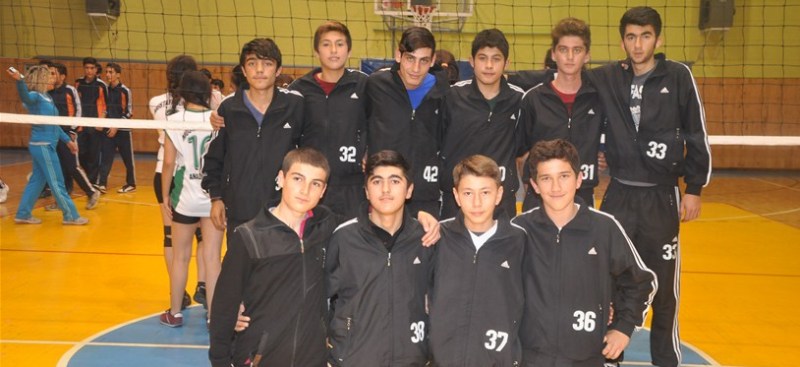 SPOR LİSESİ YARI FİNALDE