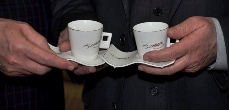 ADD Başkanı Öngün'den, Başkan Şengöl'e Kahve Fincanı Hediyesi