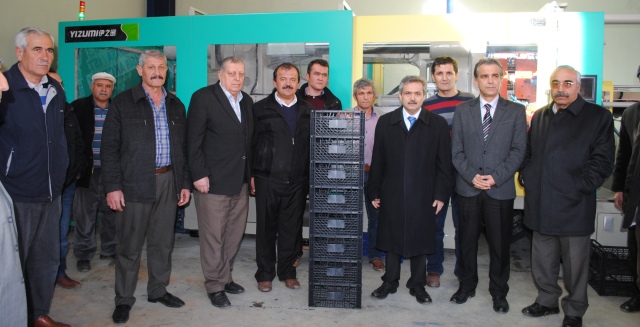 Ağılköy, Kendi Plastik Kasasını Kendisi Üretiyor