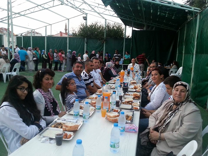 ÖLÇEN AİLESİ'NDEN  İFTAR ÇADIRI TEŞEKKÜRÜ