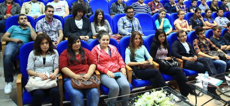 Üsküdar Üniversitesi,  Isparta'da üniversite adayları ile buluşacak
