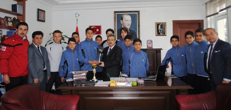 Şampiyonlardan Mülki Amirlere Ziyaret...
