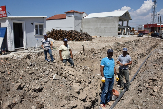 Yeni Sanayi Dükkanlarının Su Hattı Tamamlandı