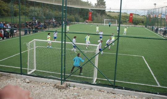 ÜNİVERSİTE HALI SAHA FUTBOL TURNUVASI KURALARI ÇEKİLDİ