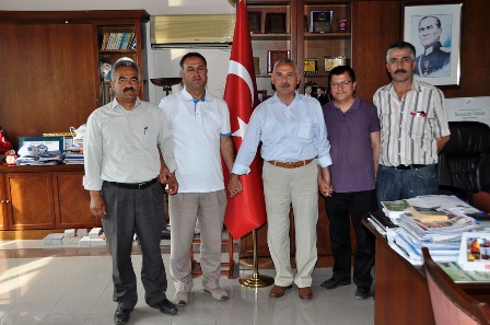 EĞİRDİR EĞİTİM KÜLTÜR VE YARDIMLAŞMA DERNEĞİ ÜYELERİ'NDEN BAŞKAN ÖZMERAL'E TEŞEKKÜR ZİYARETİ