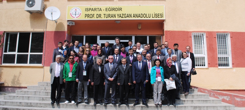 Eğirdir, 23 Nisan Uluslararası Çocuk Halk Oyunları Festivali'ne Hazır...