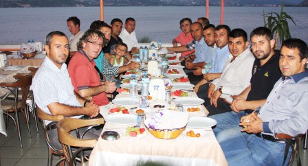 GENÇ GİRİŞİMCİ İŞADAMLARI İFTAR'DA BULUŞTU