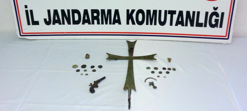 24 Parça Eski Eser Yakalandı