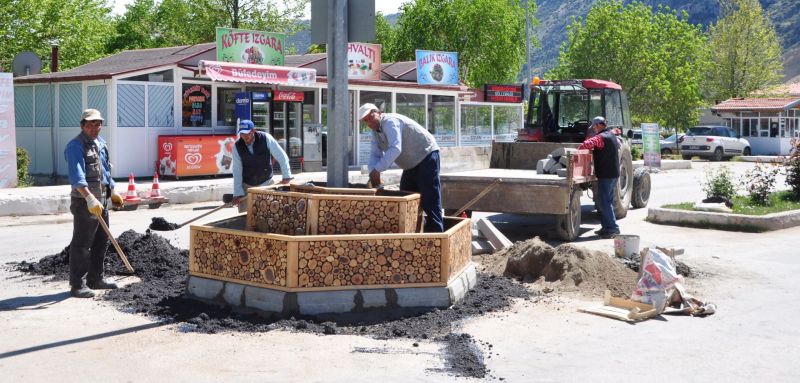 Park ve bahçeler yaza hazırlanıyor