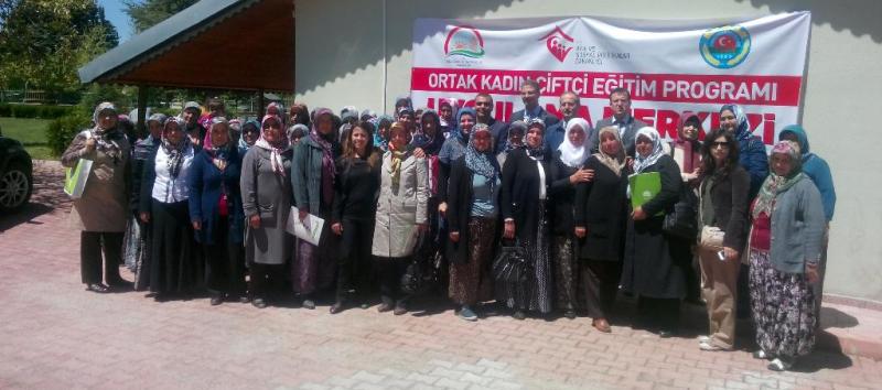Eğirdir MARİM'den kadın çiftçilere meyve yetiştiriciliği eğitimi