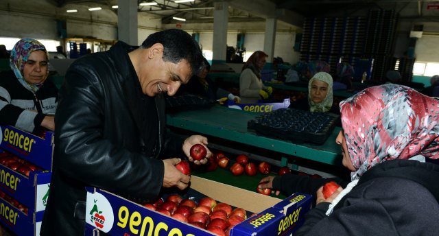 OKUTAN, SEÇİM ÇALIŞMALARINI EĞİRDİR'DE SÜRDÜRDÜ