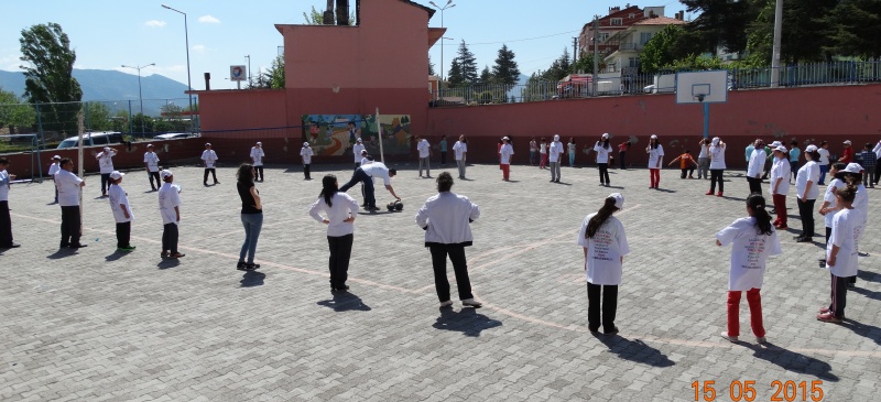 EĞİRDİR TOPLUM SAĞLIĞI MERKEZİ ÇOCUKLARA FİZİKSEL AKTİVİTENİN ÖNEMİNİ ANLATTI