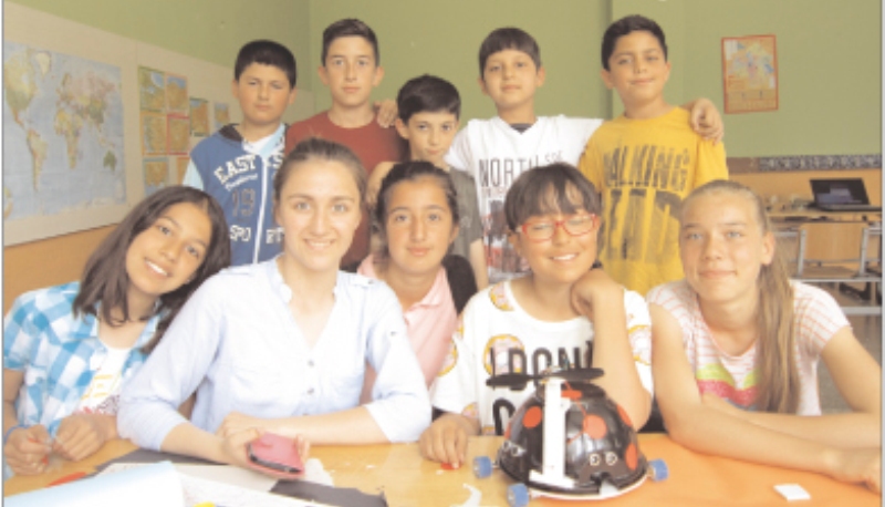 Gelendost Şehit Erhan Çakmak Ortaokulu'a Robot Atölyesi Kuruldu