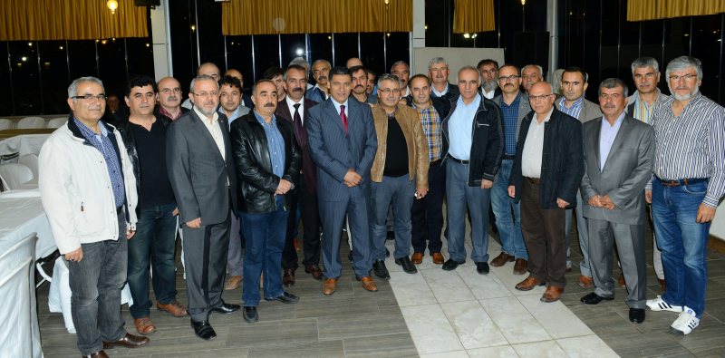 Okutan, Gönen Öğretmen Okulu'ndaki arkadaşları ile bir araya geldi...