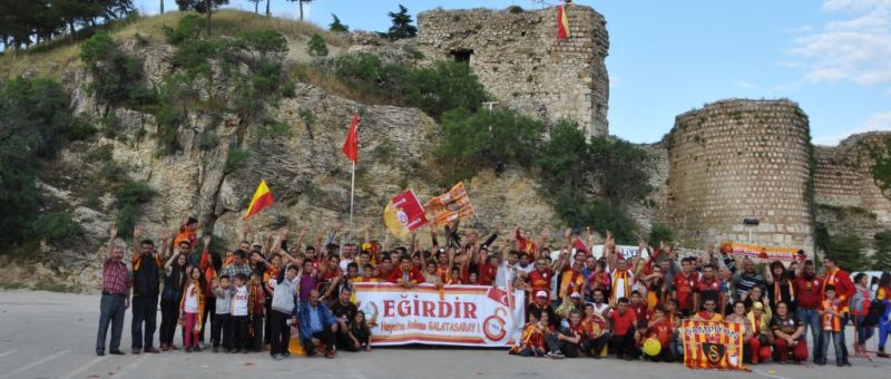 Galatasaray Taraftarları Şampiyonluklarını Kutladılar
