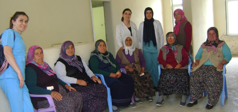 SAĞLIK EKİPLERİ KÖY KÖY DOLAŞIP KANSER TARAMASI YAPIYORLAR