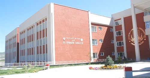 ESÜF'Ü SADECE 1 KİŞİNİN TERCİH ETMESİ TEPKİLERE YOL AÇTI...