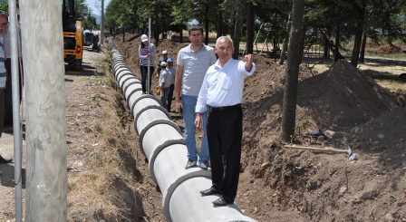 KIZILÇUBUK MAHALLESİ'NE BETON BÜZLER DÖŞENİYOR