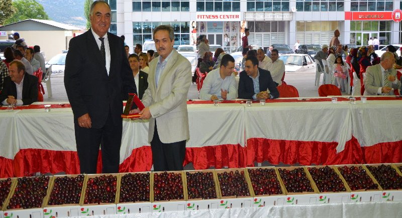 39. GELENEKSEL ULUBORLU KİRAZ FESTİVALİ YAPILDI